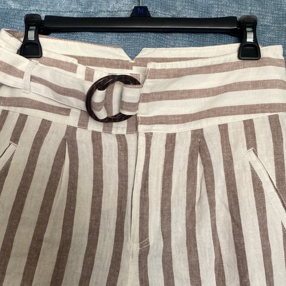 Pants.   Anthropologie linen slacks.  Size 6.  New. No tags - Picture 2 of 6